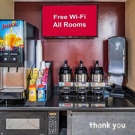 Red Roof Inn Columbus - Taylorsville Dış mekan fotoğraf