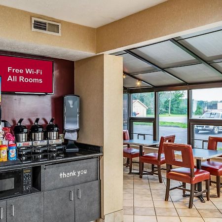 Red Roof Inn Columbus - Taylorsville Dış mekan fotoğraf
