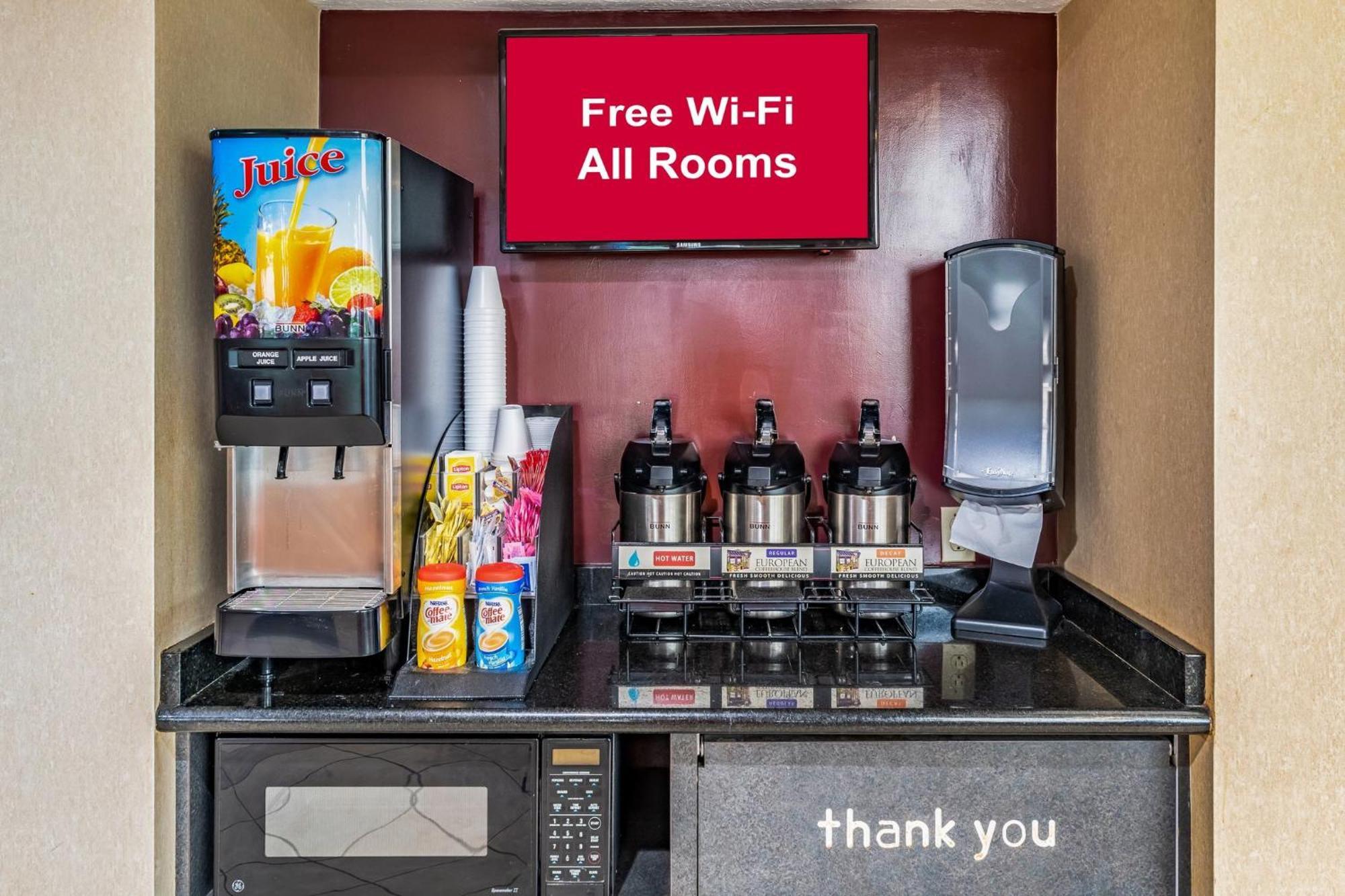 Red Roof Inn Columbus - Taylorsville Dış mekan fotoğraf